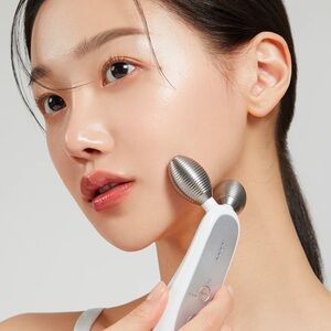 Medicube AGE-R Derma EMS